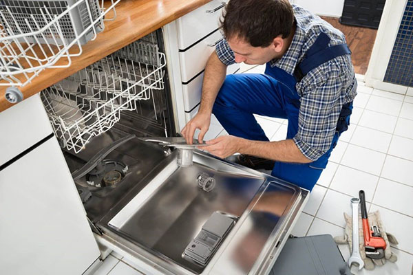 Установка посудомоечной машины на кухне своими руками