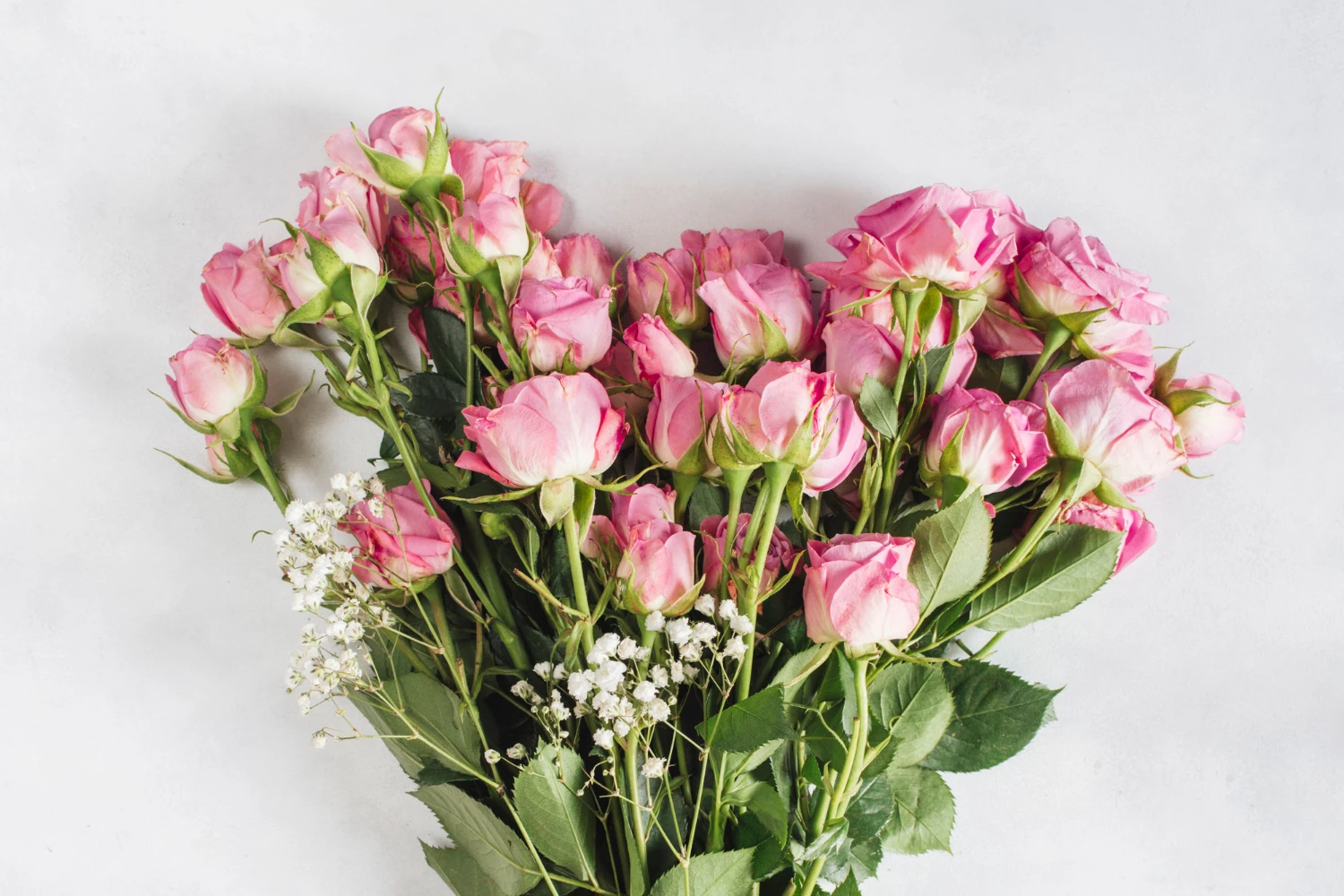 Мистецтво дарувати квіти, або як обрати правильний букет: поради від флористів Flowers Story